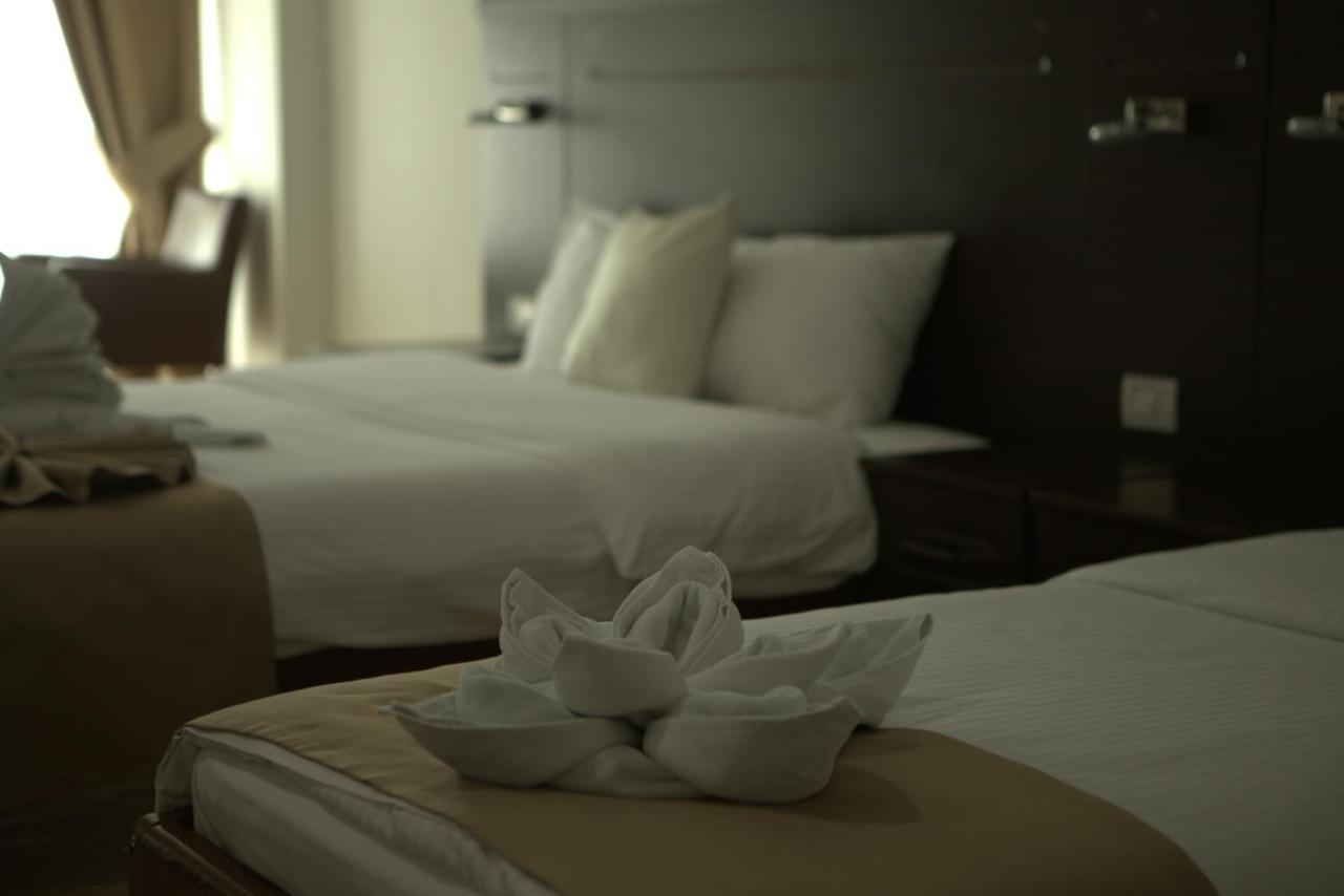 Arabella Hotel Kicevo Bagian luar foto