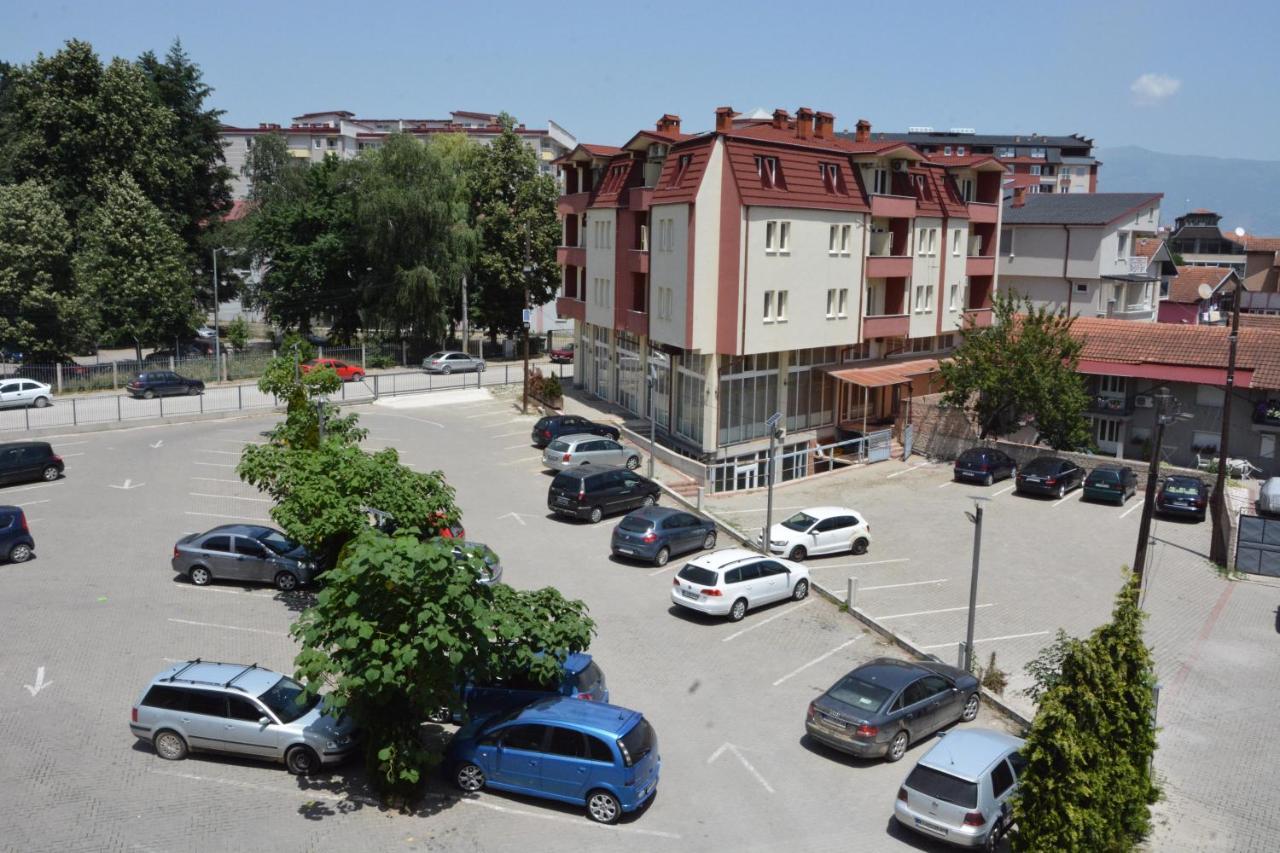 Arabella Hotel Kicevo Bagian luar foto