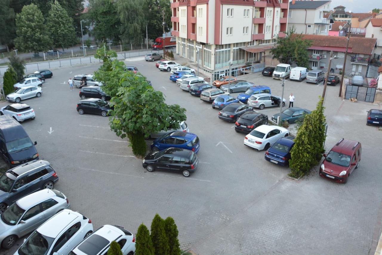 Arabella Hotel Kicevo Bagian luar foto
