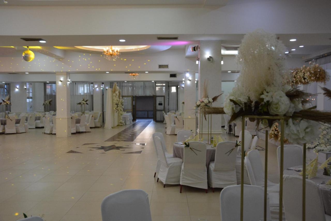 Arabella Hotel Kicevo Bagian luar foto