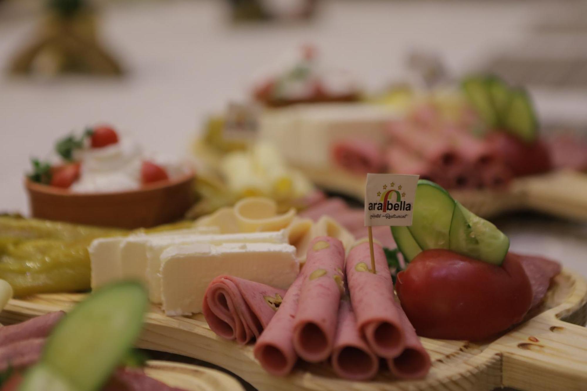 Arabella Hotel Kicevo Bagian luar foto